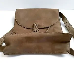 Raven + Lily Emerson Brown Leather Tassle Fold Over Large Backpack Raven + Lily | Bags | Raven Lily Emerson Brown Leather  main image 3